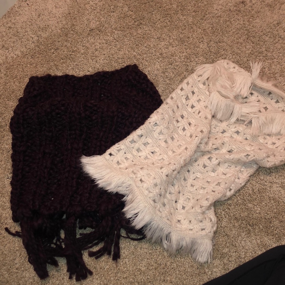 American Eagle Infinity Scarfs